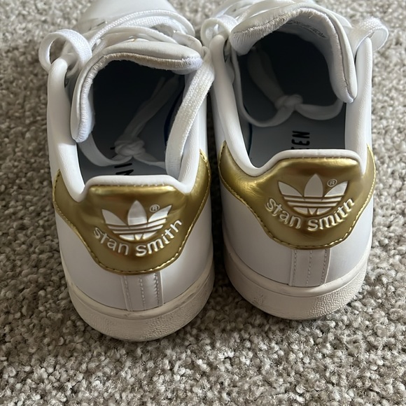 Adidas Stan Smith Sneakers - Picture 2 of 4